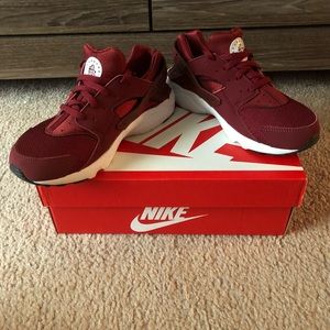 Kids Nike Huaraches gently used